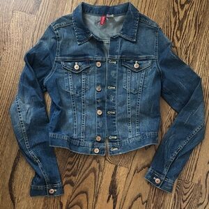 H&M Dark Blue Denim Trucker Jacket Womens size 8/ Size small